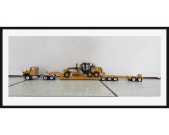 CAMION CAMA CAT CT660 CON MOTONIVELADORA CAT 12M3 ESCALA 1:50